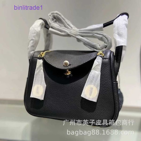 designer original 2023 new lindys elephant grey mother bag togo cowhide leather doctor one shoulder handheld pillow medicine of sale
designer original 2023 new lindys elephant grey mother bag togo cowhide leather doctor one shoulder handheld pillow medicine of sale