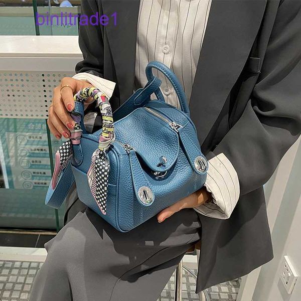 designer original kong genuine leather women's bag hong 2023 new fashion mini doctor cow lindys handheld one shoulder crossbody pillow
designer original kong genuine leather women's bag hong 2023 new fashion mini doctor cow lindys handheld one shoulder crossbody pillow
