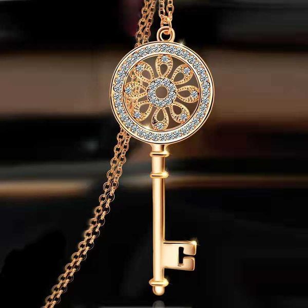 high-quality titanium steel necklace tiffay key net red collar chain rotational flexibility happiness small design sense pendant, Golden;silver
high-quality titanium steel necklace tiffay key net red collar chain rotational flexibility happiness small design sense pendant, Golden;silver