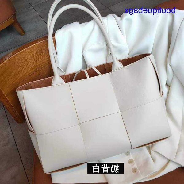 luxury bottegss venetss arco evening bags online store bag 2023 texture new large autumn winter woven tote women's leather capacit with
luxury bottegss venetss arco evening bags online store bag 2023 texture new large autumn winter woven tote women's leather capacit with