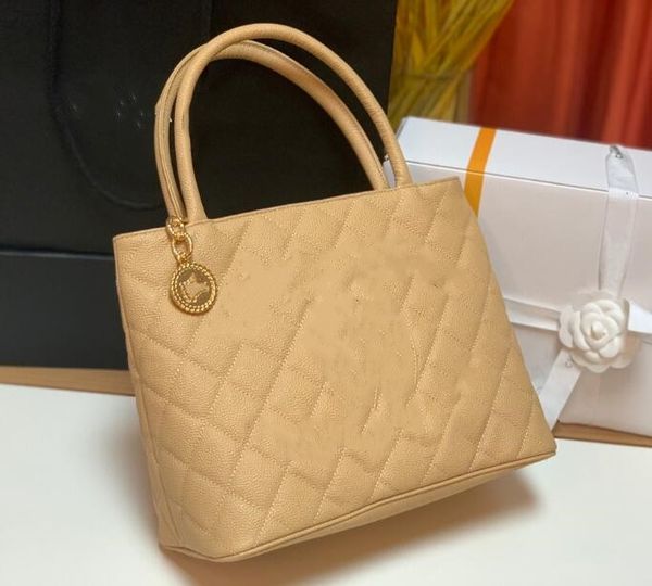 totes classic flap crossbody bags brand c.designer shoulder bag fashion women's purse chain clutch wallet higt-end originsl leather mak
totes classic flap crossbody bags brand c.designer shoulder bag fashion women's purse chain clutch wallet higt-end originsl leather mak