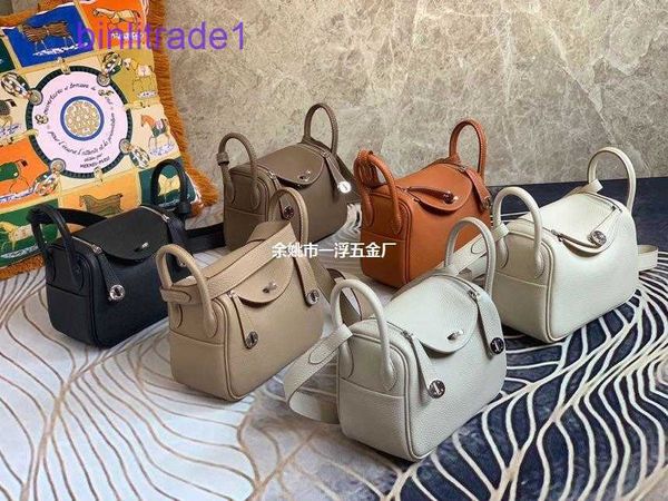 designer original 2020h lindys mini bag doctor's medicine box tc cow leather handmade wax thread one-shoulder cross-body portable for w
designer original 2020h lindys mini bag doctor's medicine box tc cow leather handmade wax thread one-shoulder cross-body portable for w