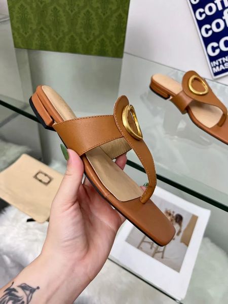 summer brand women round interlocking sandals shoes slip on lady flip flops beach slide flats breath comfort girl sandalias walking eu35-43, Black
summer brand women round interlocking sandals shoes slip on lady flip flops beach slide flats breath comfort girl sandalias walking eu35-43, Black