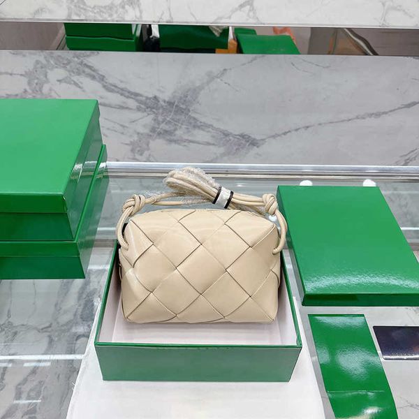 crossbody bags designer handbags women weave bag fashion classic green black shoulder bag lady camera bags purse 230718bj
crossbody bags designer handbags women weave bag fashion classic green black shoulder bag lady camera bags purse 230718bj