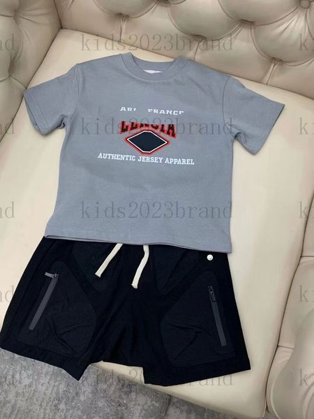 kids brand gray sets designer boys t shirts shorts big pockets classic design high end children t-shirts with short pants two pieces sets pr, White
kids brand gray sets designer boys t shirts shorts big pockets classic design high end children t-shirts with short pants two pieces sets pr, White