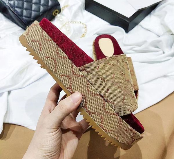 2023 monograms embroidery slippers womens thick bottom embroidered canvas mule slides designer sandal slip on platform sliders double g beig, Black
2023 monograms embroidery slippers womens thick bottom embroidered canvas mule slides designer sandal slip on platform sliders double g beig, Black
