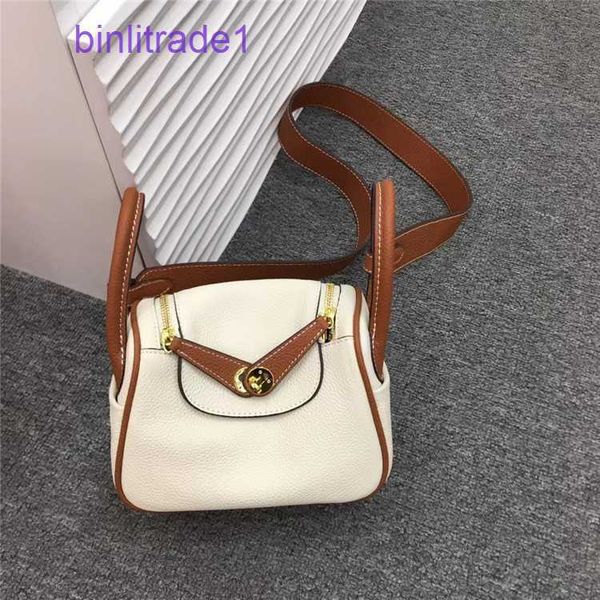 designer original new mini lindys bag togo 2023 pattern layer cow leather color contrast medicine box single shoulder messenger fashion styl
designer original new mini lindys bag togo 2023 pattern layer cow leather color contrast medicine box single shoulder messenger fashion styl