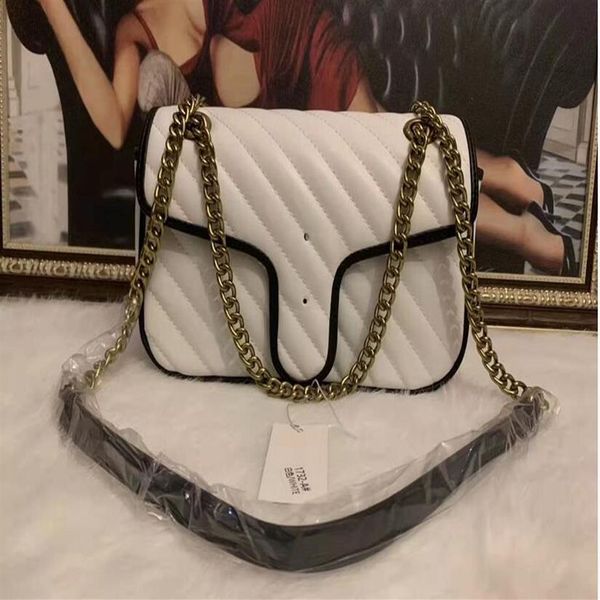 famous brand women's designer leather chain bag 3 solid color women's wallet 26cm 001208l
famous brand women's designer leather chain bag 3 solid color women's wallet 26cm 001208l
