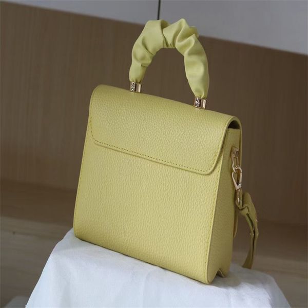 10a designer bag l bags cross body women underarm bag shoulder bag black there are many small pockets inside the bag containing boxed credit
10a designer bag l bags cross body women underarm bag shoulder bag black there are many small pockets inside the bag containing boxed credit