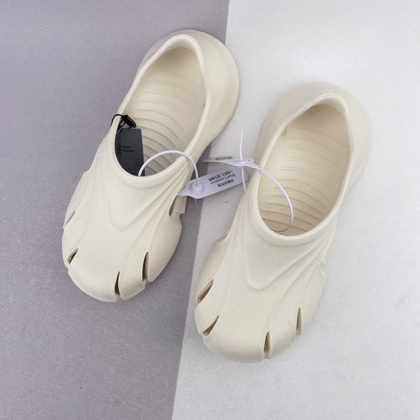 mold thong sandals slipper luxury designer women men pool slides white beach sandal slippers triple s scuffs moccasins flat summer shoes par, Black
mold thong sandals slipper luxury designer women men pool slides white beach sandal slippers triple s scuffs moccasins flat summer shoes par, Black