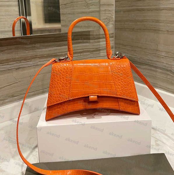 cosmetic bags cases genuine leather hourglass handle crossbody bags women's men tote luxury designer fashion shopping wallet envelope c
cosmetic bags cases genuine leather hourglass handle crossbody bags women's men tote luxury designer fashion shopping wallet envelope c