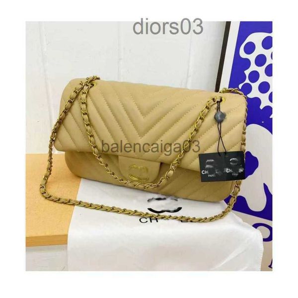 designer channel bag tote shoulder handbag crossbody bag womens luxurious fashion new small square light luxury rhombus chain leather cosmet
designer channel bag tote shoulder handbag crossbody bag womens luxurious fashion new small square light luxury rhombus chain leather cosmet
