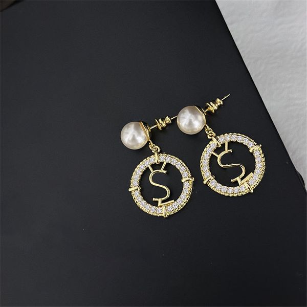 crystal pearl women charm shiny full diamonds circle ring eardrop bright letter design bride wedding earrings, Golden
crystal pearl women charm shiny full diamonds circle ring eardrop bright letter design bride wedding earrings, Golden