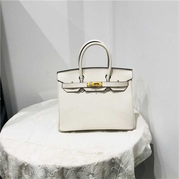 new womens designer bag birkin 2023 leisure lizard pattern gold buckle cow leather fashion brand classic one-shoulder messenger bags
new womens designer bag birkin 2023 leisure lizard pattern gold buckle cow leather fashion brand classic one-shoulder messenger bags