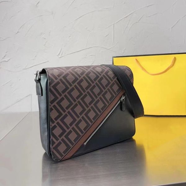 high version of one shoulder crossbody bag handbag brand purse men's and women's fashion design clamshell tote bag senior casual m
high version of one shoulder crossbody bag handbag brand purse men's and women's fashion design clamshell tote bag senior casual m