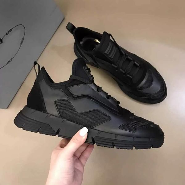 polarius men sneakers shoes chunky lightweight rubber sole sports low-runner trainers technical fabric casual walking eu38-46, Black
polarius men sneakers shoes chunky lightweight rubber sole sports low-runner trainers technical fabric casual walking eu38-46, Black