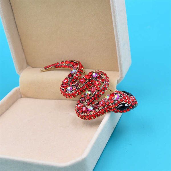 pins brooches rhinone large snake brooches for women vintage fashion animal pin coat winter jewelry giftl230315, Gray
pins brooches rhinone large snake brooches for women vintage fashion animal pin coat winter jewelry giftl230315, Gray