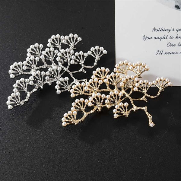 pins brooches high-end fashion pearl ancient pine brooch alloy ladies flower fine cloing accessories pinl230315, Gray
pins brooches high-end fashion pearl ancient pine brooch alloy ladies flower fine cloing accessories pinl230315, Gray