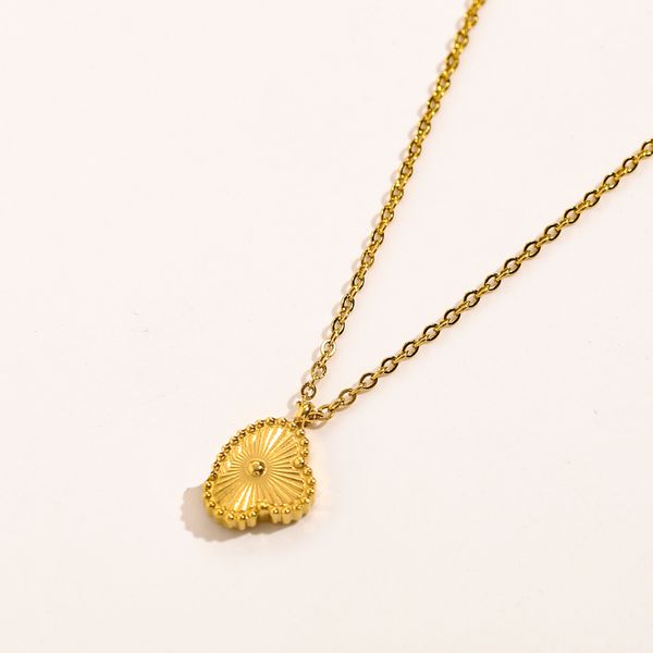 gold-plated necklaces charm girls love pendant necklace designer's letter lock necklace is designed for women. jewelry high-end, Silver
gold-plated necklaces charm girls love pendant necklace designer's letter lock necklace is designed for women. jewelry high-end, Silver