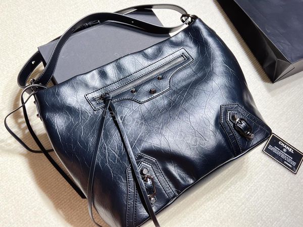 fashion handbag large capacity shopping bag classic crossbody bag designer women's bag handbag one shoulder bag zipper leather coin pur
fashion handbag large capacity shopping bag classic crossbody bag designer women's bag handbag one shoulder bag zipper leather coin pur