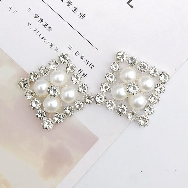crystal pearl metal shoe charms pearl jewelry croc shoe accessories clog shoe button decoration charm for women's kids teenage croc jib, White;pink
crystal pearl metal shoe charms pearl jewelry croc shoe accessories clog shoe button decoration charm for women's kids teenage croc jib, White;pink