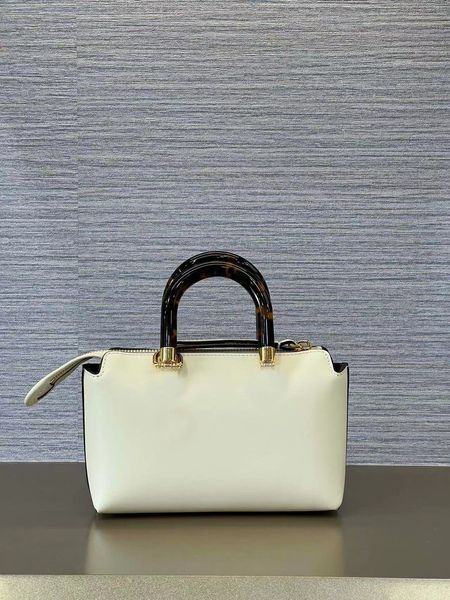 welfare 2023 fashion vintage nano speedy totes designer luxury handbags with leather strap women shoulder crossbody bag lady pillow purses 2
welfare 2023 fashion vintage nano speedy totes designer luxury handbags with leather strap women shoulder crossbody bag lady pillow purses 2