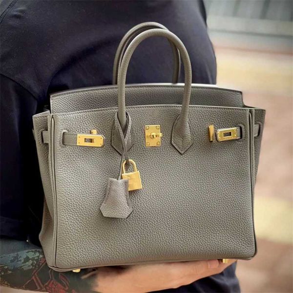 designer bag birkins togo layer cowhide lychee grain gold buckle leather women's large capacity commuter versatile one shoulder handbag
designer bag birkins togo layer cowhide lychee grain gold buckle leather women's large capacity commuter versatile one shoulder handbag