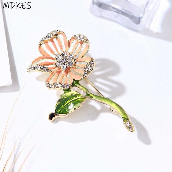pins brooches versatile fashion delicate brooch temperament alloy oil dripping rhinone flower cloing accessories pinl230315, Gray
pins brooches versatile fashion delicate brooch temperament alloy oil dripping rhinone flower cloing accessories pinl230315, Gray