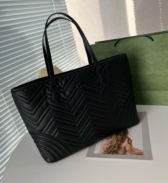 luxury embroidery handbag women shopping bag black soft leather designer shoulder bag fashion double letter classic cross body bags large ca
luxury embroidery handbag women shopping bag black soft leather designer shoulder bag fashion double letter classic cross body bags large ca