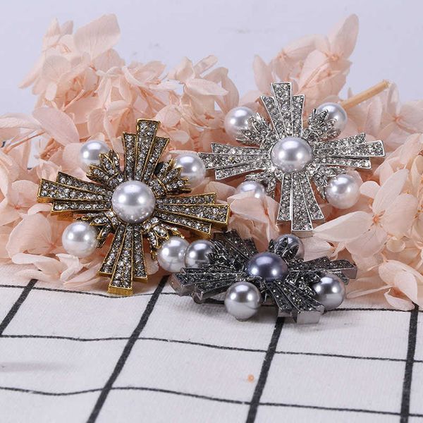 pins brooches fashion exquisite vintage gold color rhinone and pearl cross brooches for women baroque style brooch pin coat accessoriesl2303, Gray
pins brooches fashion exquisite vintage gold color rhinone and pearl cross brooches for women baroque style brooch pin coat accessoriesl2303, Gray