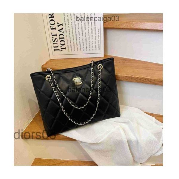 designer channel bag handbag tote shoulder crossbody bag fashion luxurious womans mens leisure new underarm commuter makeup bag
designer channel bag handbag tote shoulder crossbody bag fashion luxurious womans mens leisure new underarm commuter makeup bag