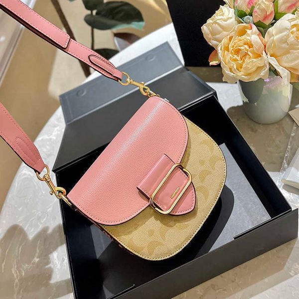 wholesale saddle leather lady messenger bag for women handbags designers fashion shoulder bag handbag cross body bag purse 0405230130
wholesale saddle leather lady messenger bag for women handbags designers fashion shoulder bag handbag cross body bag purse 0405230130