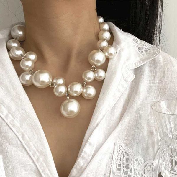 chokers 2022 new elegant big white imitation pearl beads choker necklace clavicle chain necklace for women wedding jewelry y2303, Golden;silver
chokers 2022 new elegant big white imitation pearl beads choker necklace clavicle chain necklace for women wedding jewelry y2303, Golden;silver