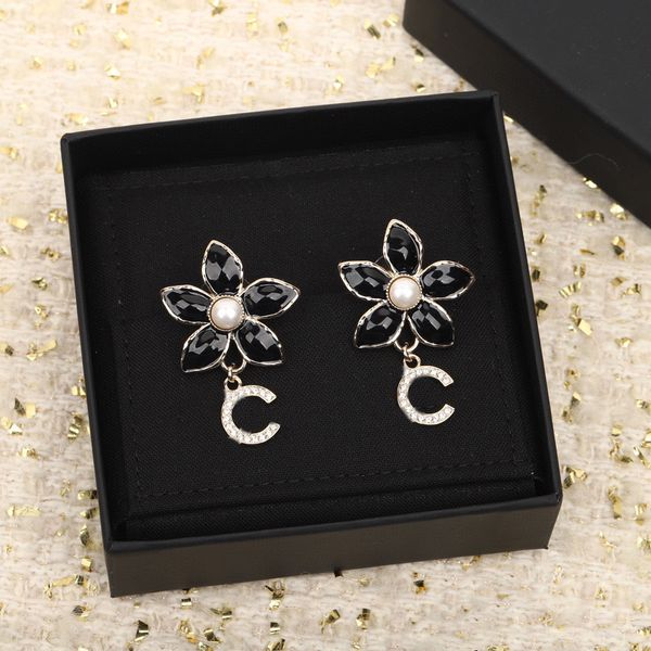 2023 luxury quality charm drop earring with black color enamel design and sparkly diamond have box stamp ps7602a, Golden
2023 luxury quality charm drop earring with black color enamel design and sparkly diamond have box stamp ps7602a, Golden