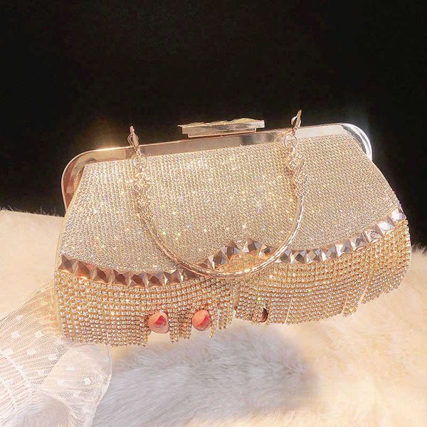 new handmade rhinestone tassel bag women's messenger bag diamond dinner bag small dress bag portable banquet bag
new handmade rhinestone tassel bag women's messenger bag diamond dinner bag small dress bag portable banquet bag