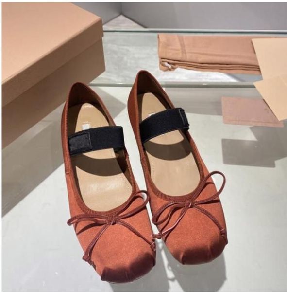 miu 2023 new ballet shoes women satin bow comfort and leisure loafer flat dance shoe ladies girl holiday stretch mary jane shoes35-42, Black
miu 2023 new ballet shoes women satin bow comfort and leisure loafer flat dance shoe ladies girl holiday stretch mary jane shoes35-42, Black