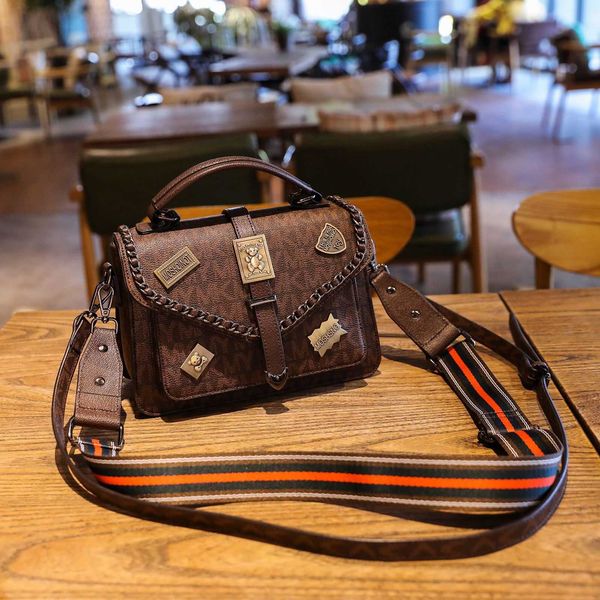 genuine leather women's bag 2023 new small square bag badge printed single shoulder bag messenger handbag trend
genuine leather women's bag 2023 new small square bag badge printed single shoulder bag messenger handbag trend