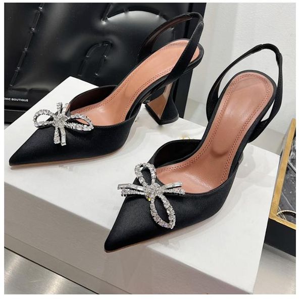 22 amina muaddi begum crystal-embellished buckle pvc pumps sandals women's luxury designers dress shoe genuine cowhide sole9.5cm women, Black
22 amina muaddi begum crystal-embellished buckle pvc pumps sandals women's luxury designers dress shoe genuine cowhide sole9.5cm women, Black