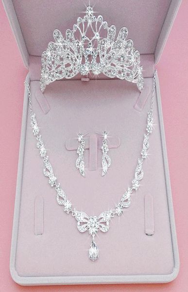 3pcs set bride crown headpieces princess hair ornament european and american pearls flowers circle super marriage jewelry hair hoo6563672, Silver
3pcs set bride crown headpieces princess hair ornament european and american pearls flowers circle super marriage jewelry hair hoo6563672, Silver
