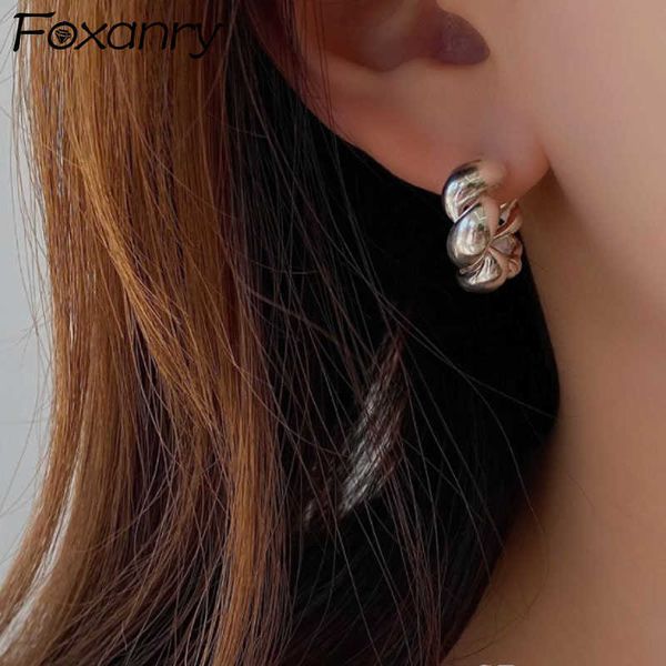 charm anry prevent allergy silver color hoop earrings for women new trendy elegant simple couples glossy twist party jewelry l230315, Golden
charm anry prevent allergy silver color hoop earrings for women new trendy elegant simple couples glossy twist party jewelry l230315, Golden