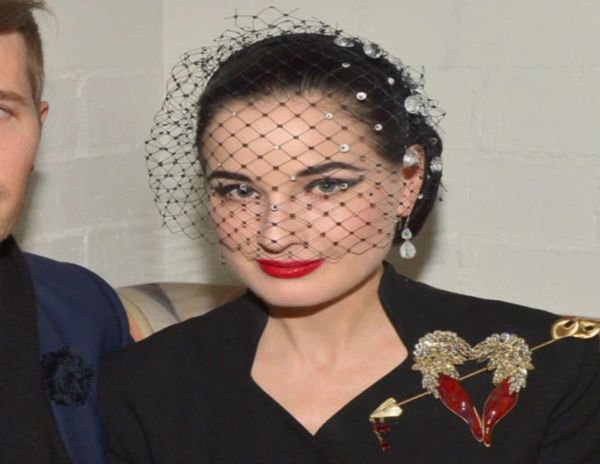 one layer black bridal hats net birdcage face veils charming crystal beaded elegant women wedding evening veil fascinator with com2177863
one layer black bridal hats net birdcage face veils charming crystal beaded elegant women wedding evening veil fascinator with com2177863