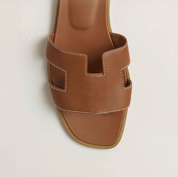 famous brand beach slippers sandals classic flat heel summer designer fashion flops leather lady slides women shoes l bath ladies sandals la, Black
famous brand beach slippers sandals classic flat heel summer designer fashion flops leather lady slides women shoes l bath ladies sandals la, Black