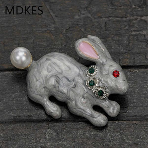 pins brooches fashion exquisite retro enamel drop oil rhinone pearl rabbit brooch women's cloing accessoriesl230315, Gray
pins brooches fashion exquisite retro enamel drop oil rhinone pearl rabbit brooch women's cloing accessoriesl230315, Gray
