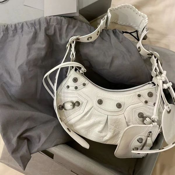 quality luxurys highend designers le cagole motorcycle bag crossbody women's tote with mirror purses handbags clutch shoulder bags cros
quality luxurys highend designers le cagole motorcycle bag crossbody women's tote with mirror purses handbags clutch shoulder bags cros