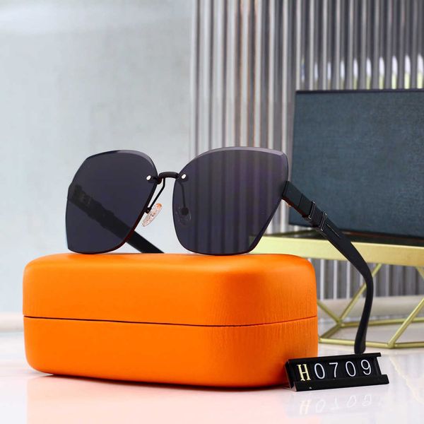 2023 new designer brand lafont eyewear pair eyewear pink sunglasses floating frame heatwave sunglasses driving summer cool luxurious tiktok, White;black
2023 new designer brand lafont eyewear pair eyewear pink sunglasses floating frame heatwave sunglasses driving summer cool luxurious tiktok, White;black