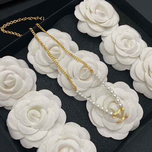 luxury designer beaded necklaces gold women necklace pearl choker chain 925 silver plated copper letter pendant necklaces for women jewelry
luxury designer beaded necklaces gold women necklace pearl choker chain 925 silver plated copper letter pendant necklaces for women jewelry