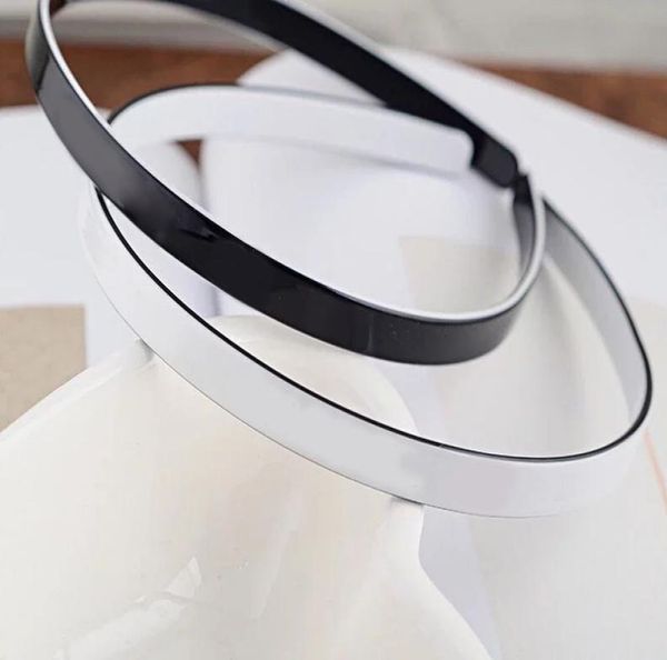 black and white acrylic casual headbands c hair band letter hairpin for ladies collection headdress jewelry vip gift8448017, Silver
black and white acrylic casual headbands c hair band letter hairpin for ladies collection headdress jewelry vip gift8448017, Silver