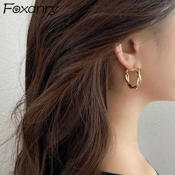 charm anry prevent allergy silver color hoop earrings for women new trendy elegant simple double layer twist party jewelry l230315, Golden
charm anry prevent allergy silver color hoop earrings for women new trendy elegant simple double layer twist party jewelry l230315, Golden