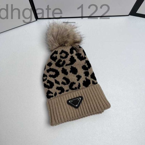 designer designer brand luxury beanie cap for men women in autumn winter new inverted triangle leopard wool ball knitted hat fashion trend k, Blue;gray
designer designer brand luxury beanie cap for men women in autumn winter new inverted triangle leopard wool ball knitted hat fashion trend k, Blue;gray