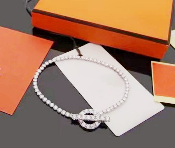 luxury female bracelet designer full diamond necklace bracelet charm bracelet fashion accessories bracelet fashion jewelry couples gift part, Golden;silver
luxury female bracelet designer full diamond necklace bracelet charm bracelet fashion accessories bracelet fashion jewelry couples gift part, Golden;silver